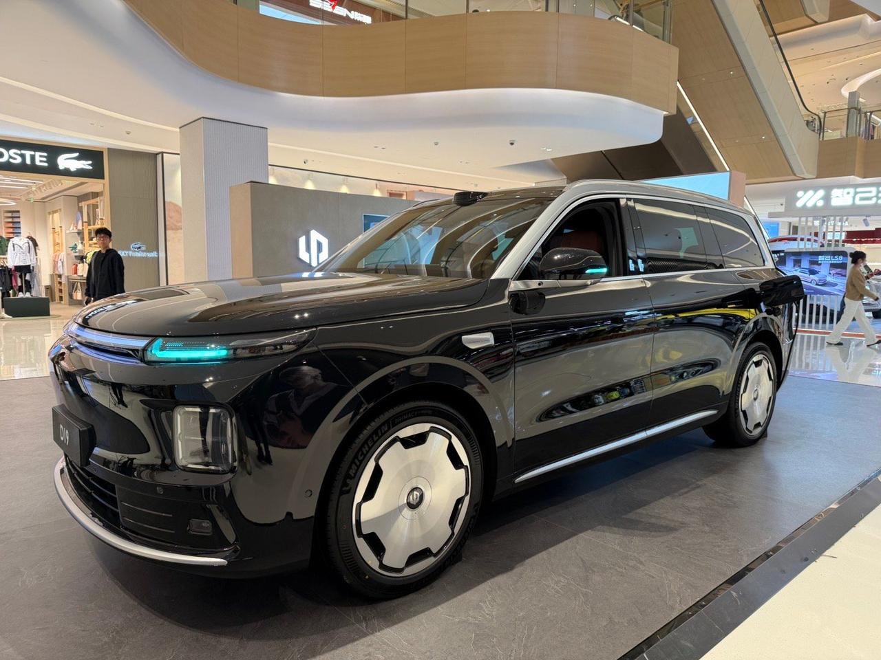 北京车展优惠炸场！现在抄底还是再等等？2026北京车展马上开幕，各大品牌全豁出