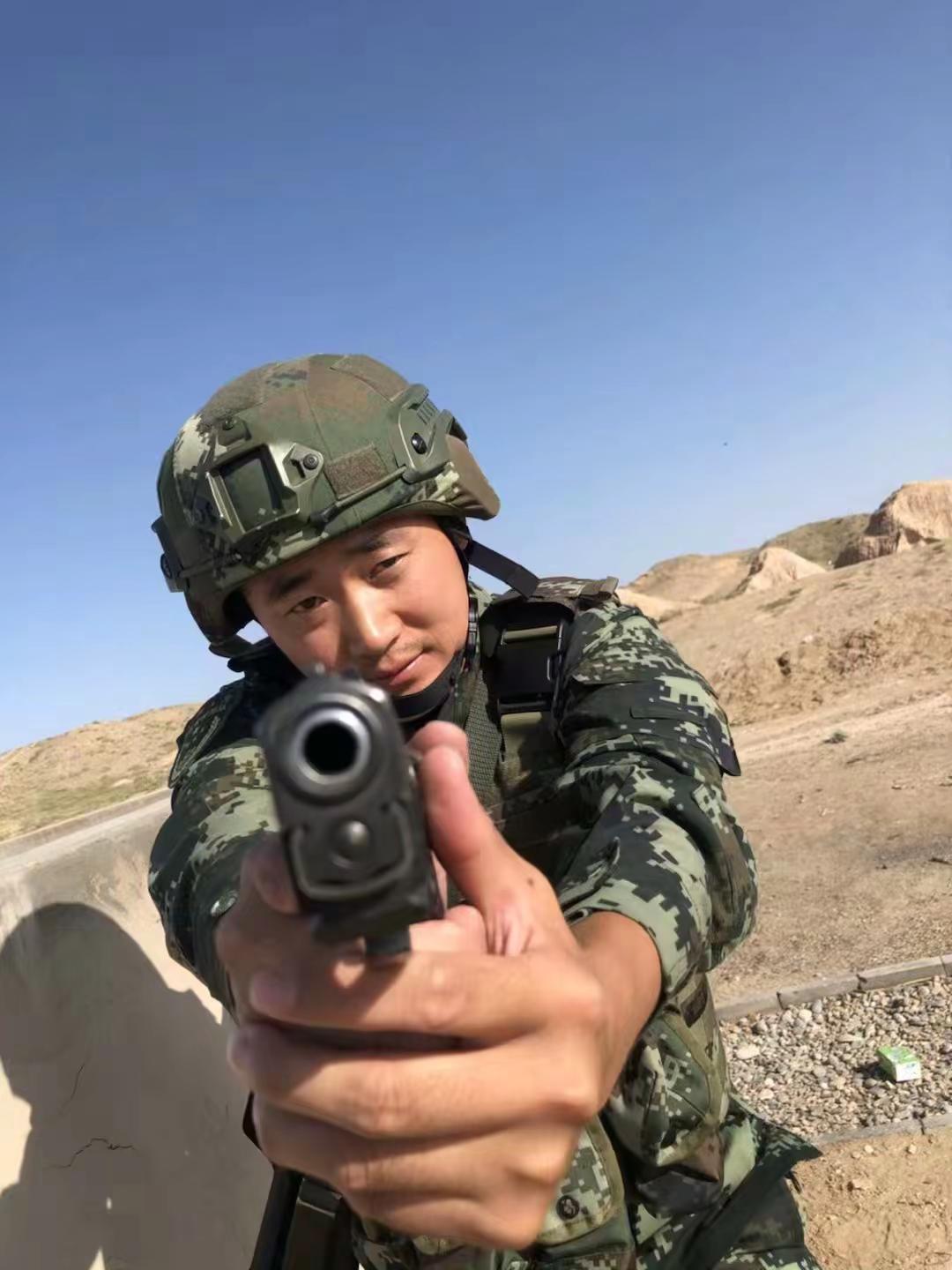 退伍季，曾经的哨所，来自同年兵猴子之作。