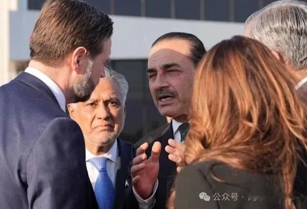 中东局势特朗普现在已经无法成功地结束这种战争，甚至都无法体面地脱身，否则的话，