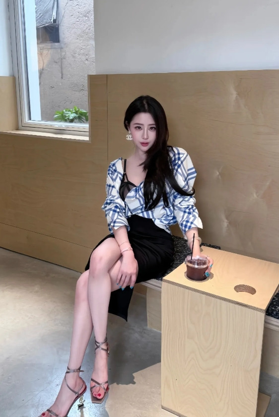 女朋友家5套房，便宜卖给我一套不过分吧！女朋友家5套房子，这不是要结婚吗？我就