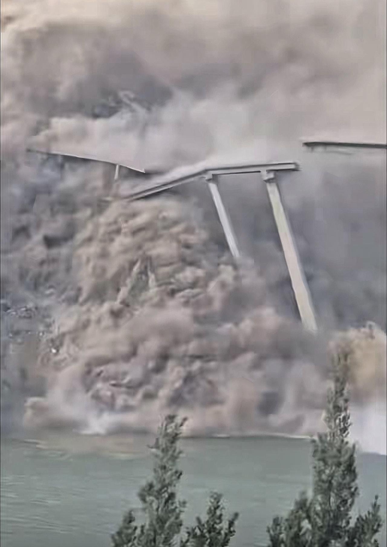 阿坝州引桥垮塌零伤亡！最该感谢的是这位“平民英雄”！谁能想到，阿坝州双江口红