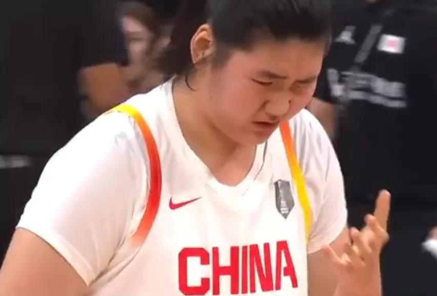 女篮亚洲杯半决赛中国负日本，宫魯鸣胆子还是小了点。我们的板凳深度肯定比日本高。