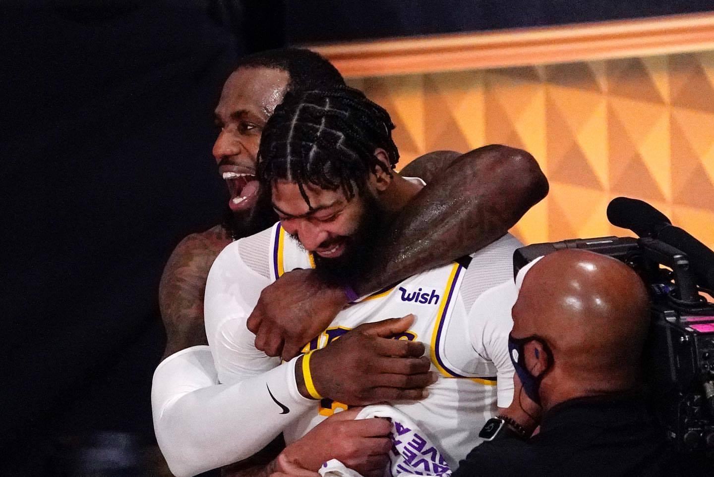 “不是物是人非是有些人离开了你的生活轨迹”詹姆斯安东尼戴维斯