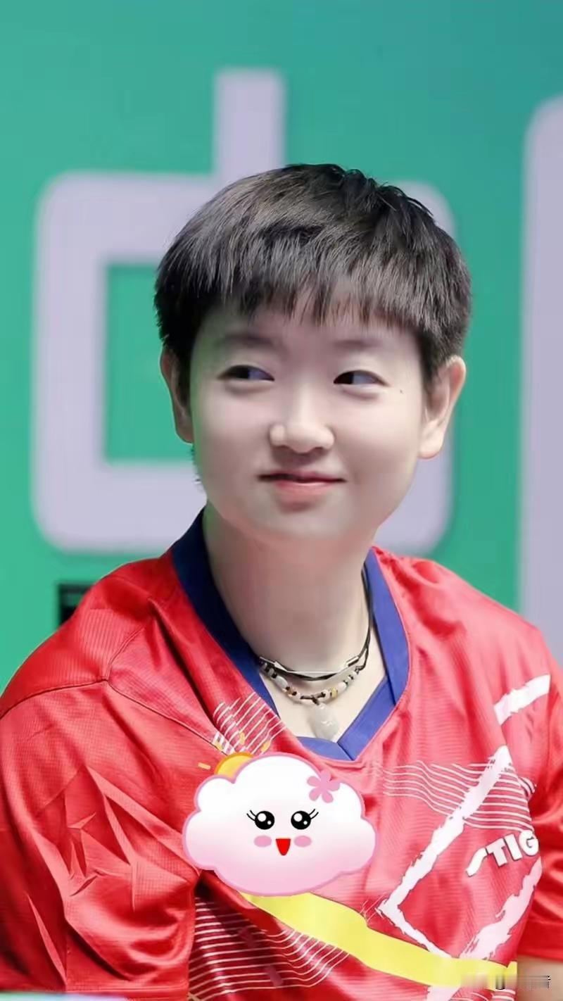 刚拿下世界杯三连冠、斩获国际级运动健将称号，莎莎就牵手国民品牌白象，全网直接沸腾