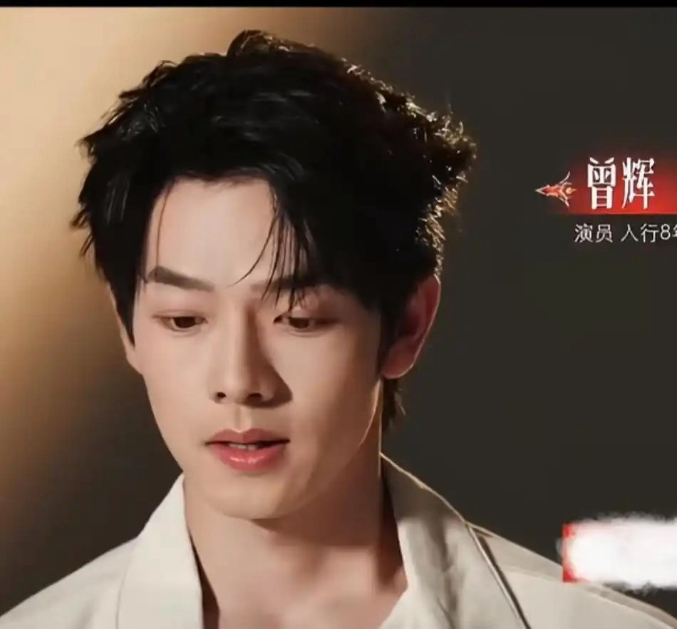 我们熟悉的短剧演员，竟然现身《披荆斩棘》直播，怼脸无滤镜状态好评拉满