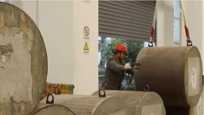 央视罕见曝光黑科技！中国研发出了能让钻地弹“还没到目标就坏掉”的防护新技术，专门