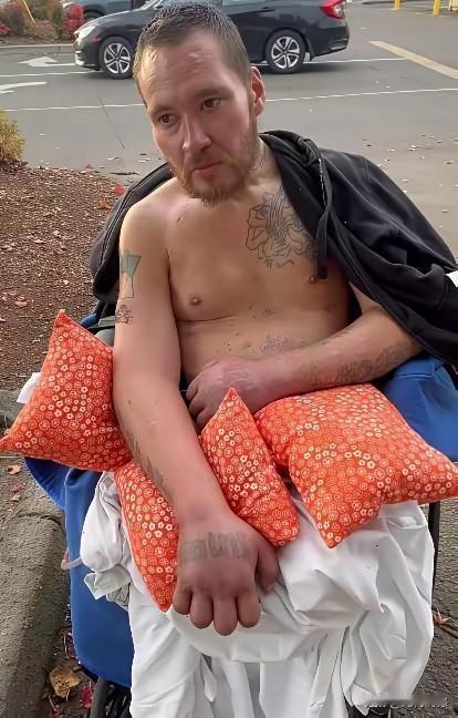 美国的流浪汉为什么这么多？刚才看到一个人说的很有道理，他说在美国买房子，虽然使用