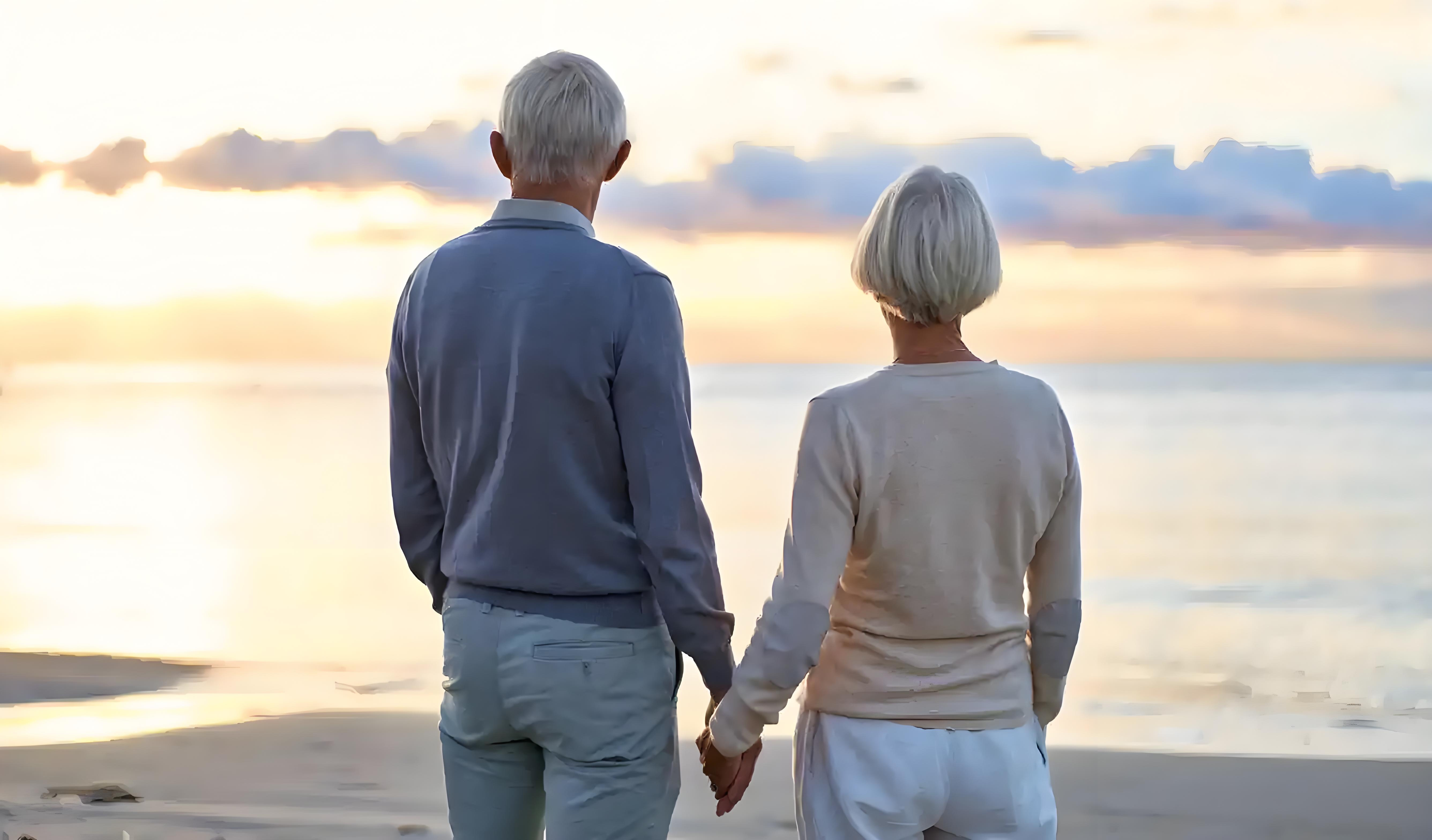 人到中年才懂：婚姻最好的状态，是“搭伙过日子”前几天刷到一条热议新...