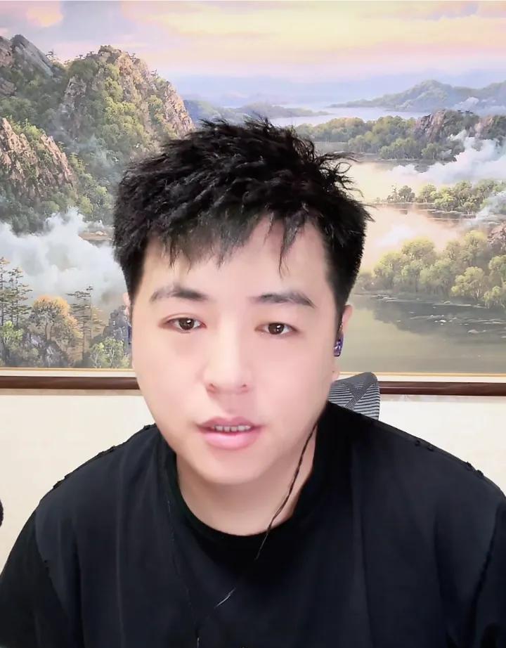 张伦巴今天说小熊的那个景德镇的房子，确实有问题！张伦巴说：现在已经到了至关重
