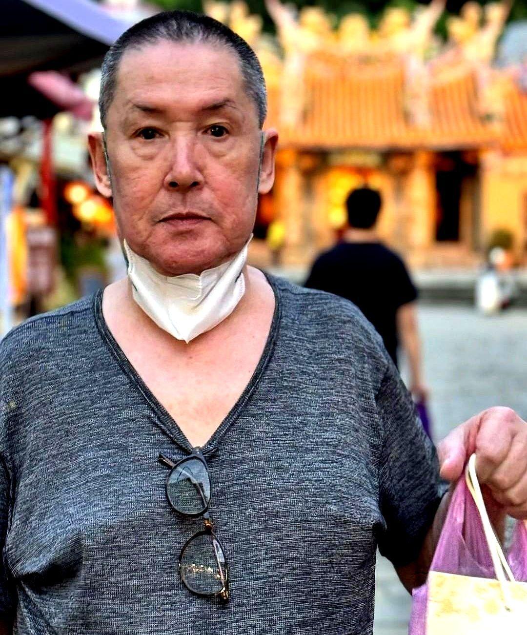 向太说砸钱救岳父，郭碧婷爸直接晒账单：抗癌药免费，支架三万，没花女儿一分。医保