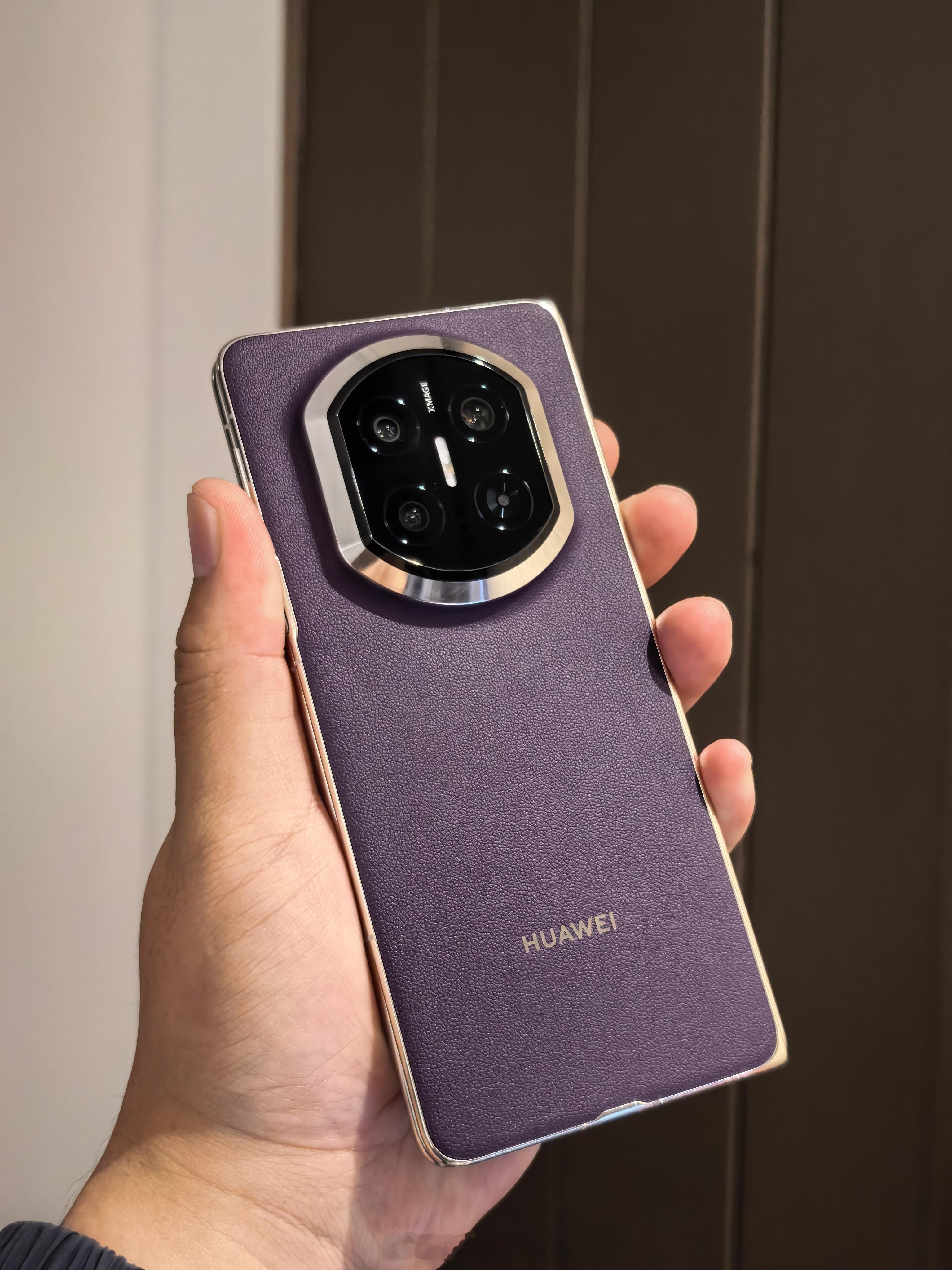 华为鸿蒙按照我用三折叠和华为MateX7的经验来看，现在鸿蒙生态已经是枝繁叶