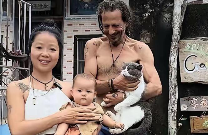 福建姑娘嫁了希腊老公，俩人没去圣托里尼，一头扎进海南文昌的山村，月租500的土屋