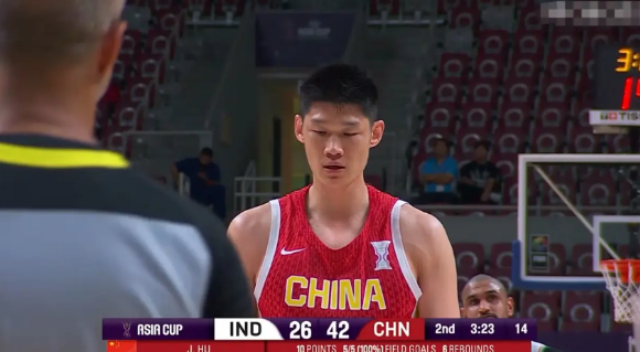 我强烈建议胡金秋主动降低自己的投篮命中率，他的投篮准的离谱！在今天中国男篮以10