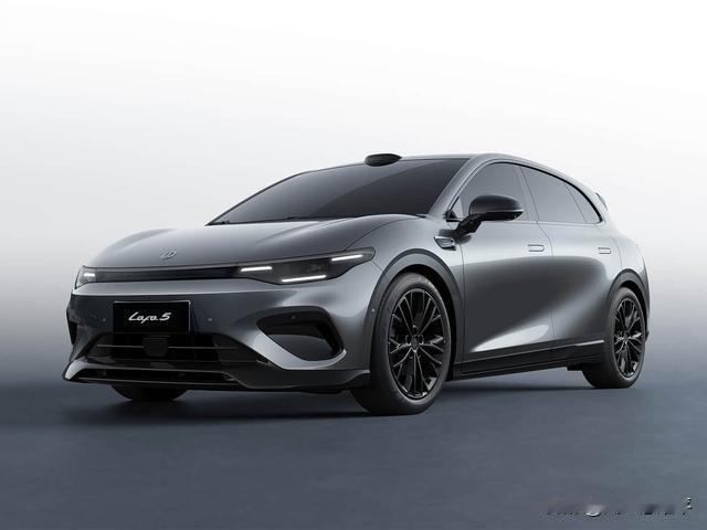 零跑Lafa5将于今日19：00开始预售，并将在广州车展同步亮相。零跑La