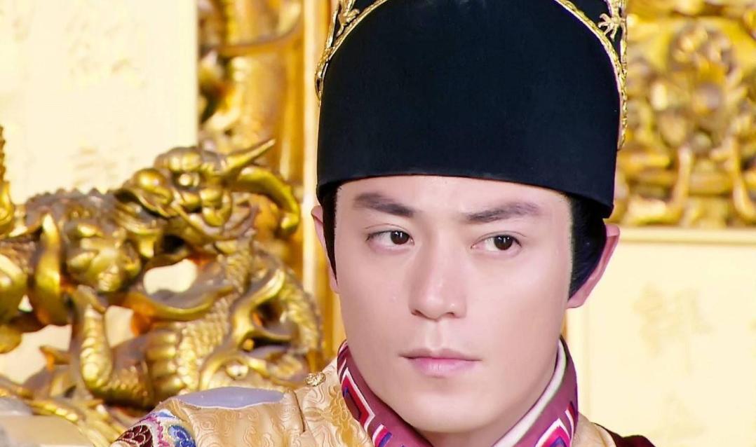 崇祯继位，闻到异香，顿生淫欲。1628年，紫禁城初雪纷飞。年仅十七岁的崇