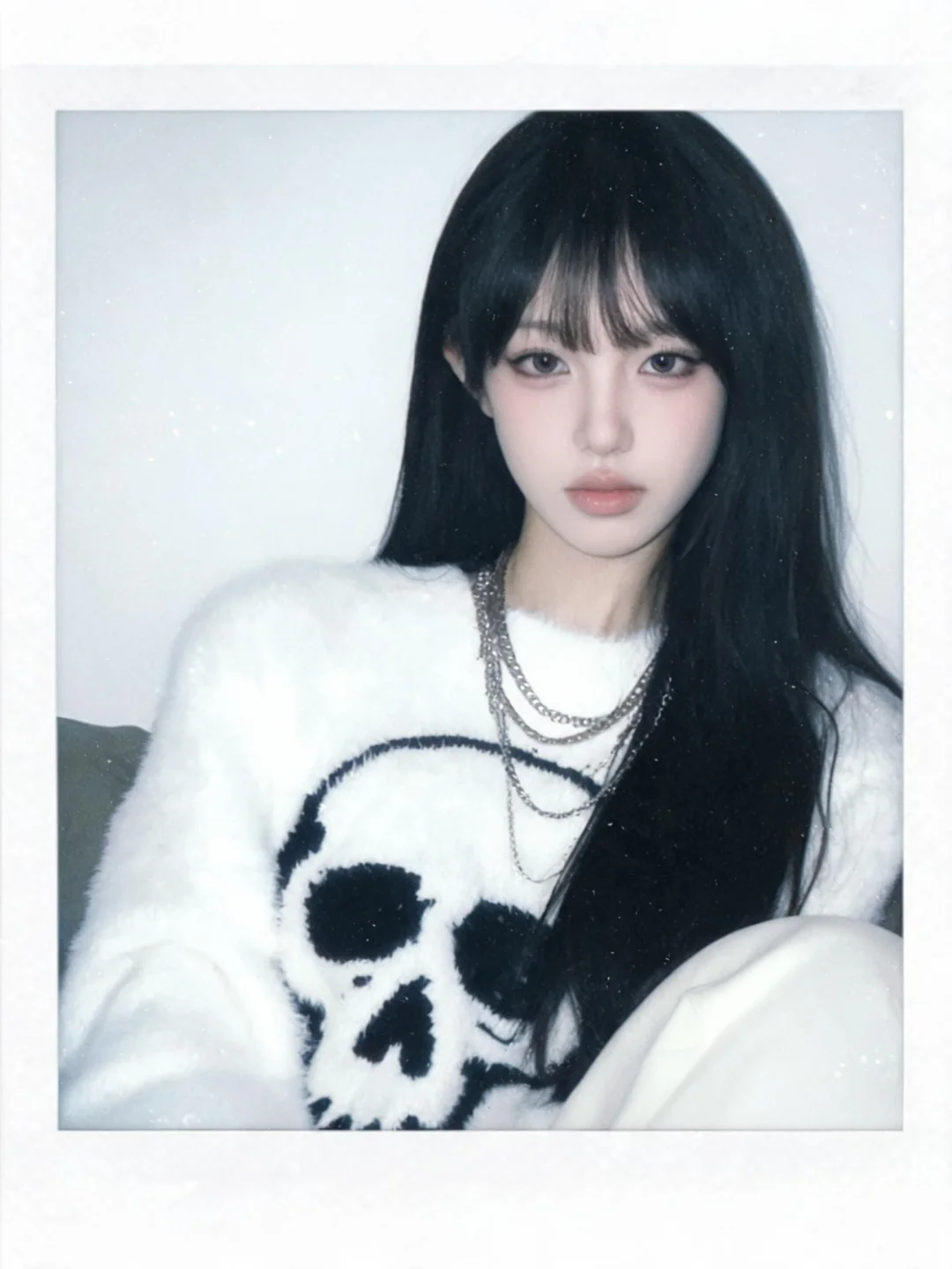 0 成本⚪ 清冷甜酷少女拍立得写真