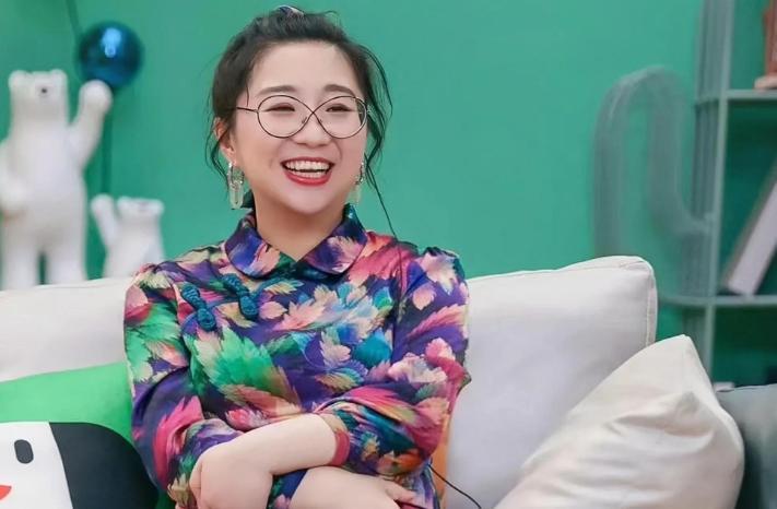 世上渣女千千万，最怕傅首尔这种！离婚一年后，前夫成最大赢家傅首尔把前夫比