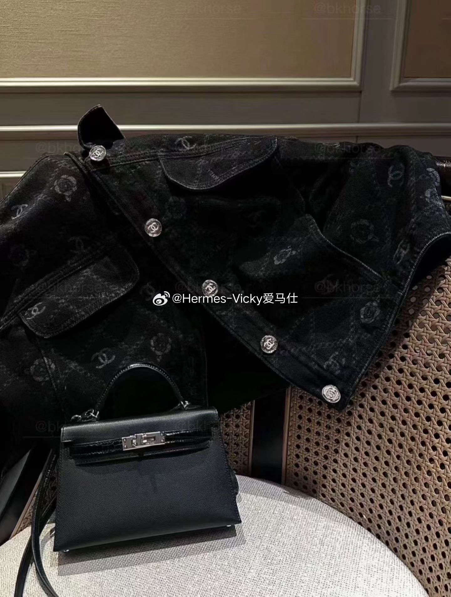 来点不一样的MiniKelly二代黑银TouchMadame皮拼鳄鱼🐊