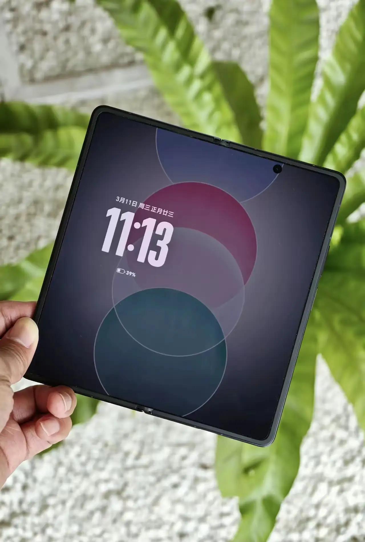 荣耀MagicV6折痕实拍！真机无水分，别被假图带节奏🔥荣耀Magi