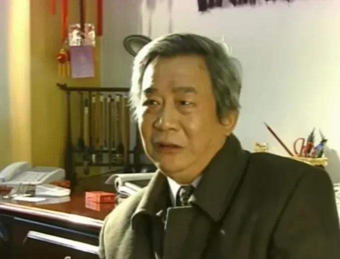 最近一直在研究马来法同志是怎么生出来马云的。从外貌特征看，马来法五官端正，相貌