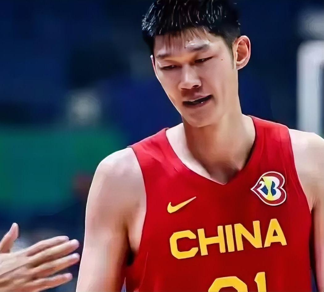 CBA格局大变天！3笔重磅交易接连反转，新赛季争冠形势彻底洗牌真不敢相信！仅剩10天注册窗口期，CB