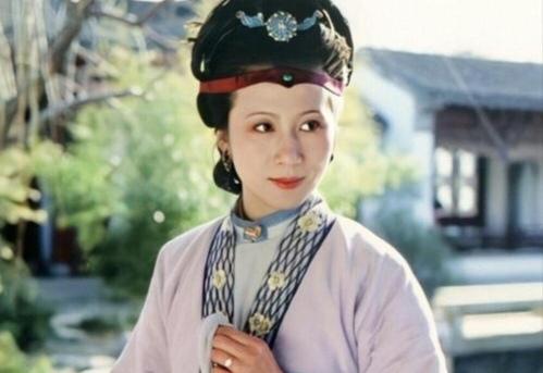 红楼梦里谁最心累？不是黛玉，是连喊累都没资格的她！咱们打工人都懂一种累——