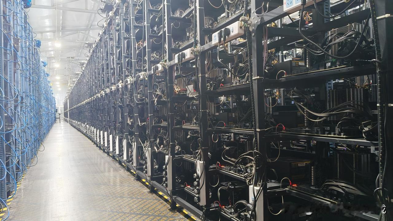 月入三千，每天要吹2700台电脑主机的浮尘，清扫800平米的地面，每周还要额外打