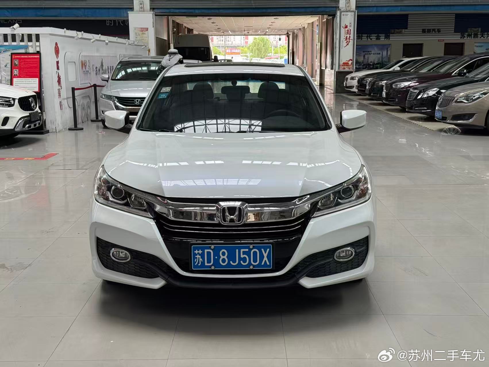 兄弟们，怎么选二手车你知道吗？我告诉你选二手车的三条铁律。  第一车龄...