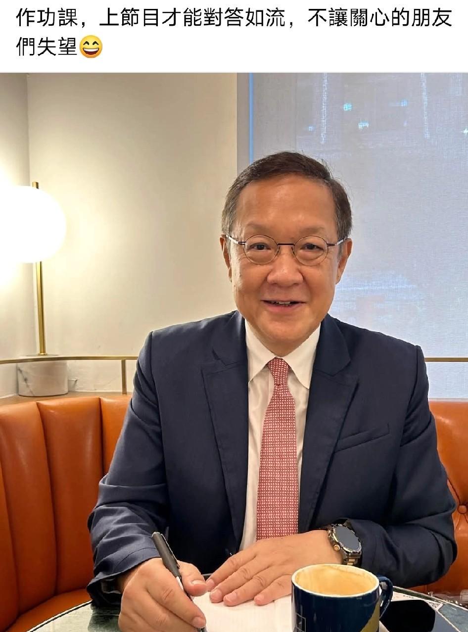 名嘴介文汲最近动态月初介文汲老师前往大陆，在女儿陪同下游玩了上海、宁波，欣赏当