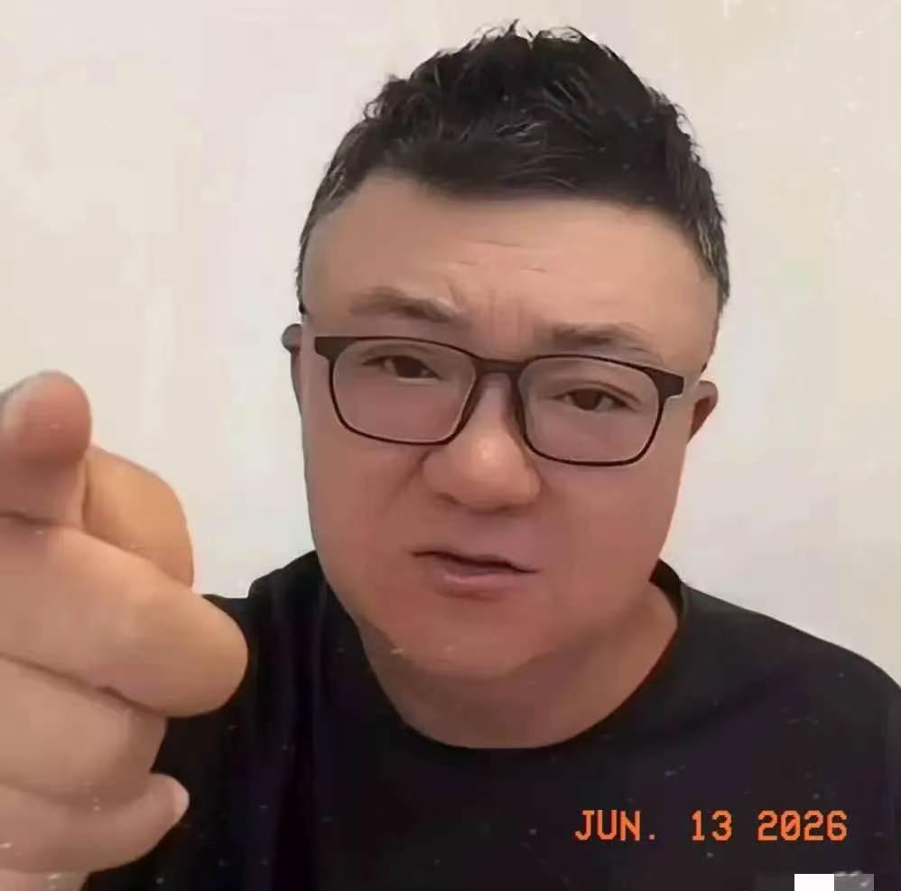 董路彻底爆发！直接开骂李璇：中国足球一半乱象毁在你们手里！火药味拉满！董路正