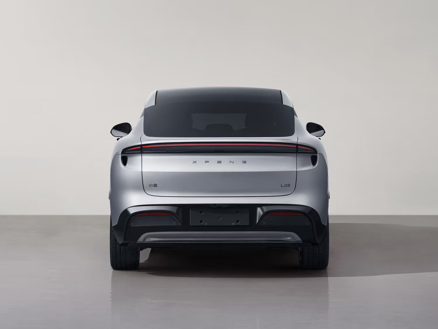 小鹏MonaL03SUV来了。我觉得很有运动感。