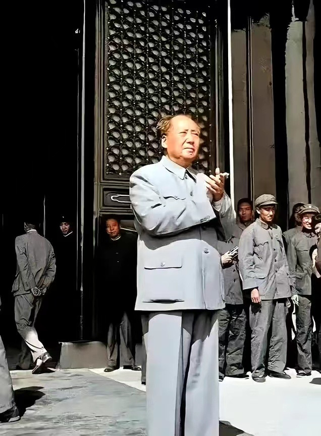 国有疑难可问谁？毛主席晚年深深为他一手缔造的共和国的未来忧虑。