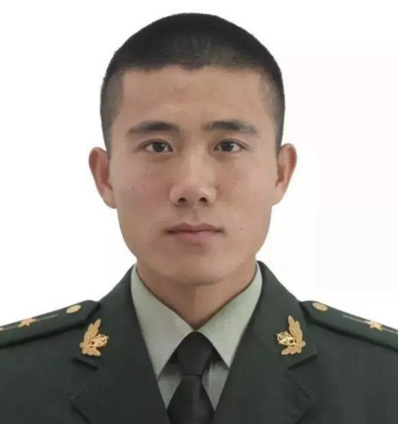 “国家白白培养了他5年！”2018年，武警济南支队入职了一个月的大学生，还立下了