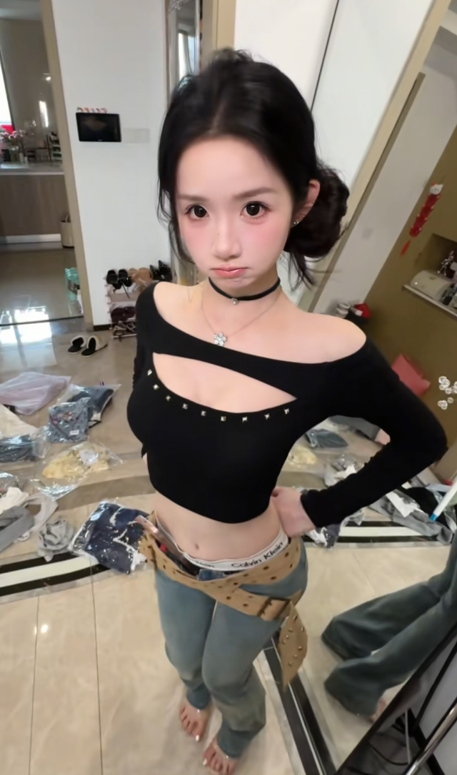 能想到男朋友跟别人散步都不想想自己有没有
