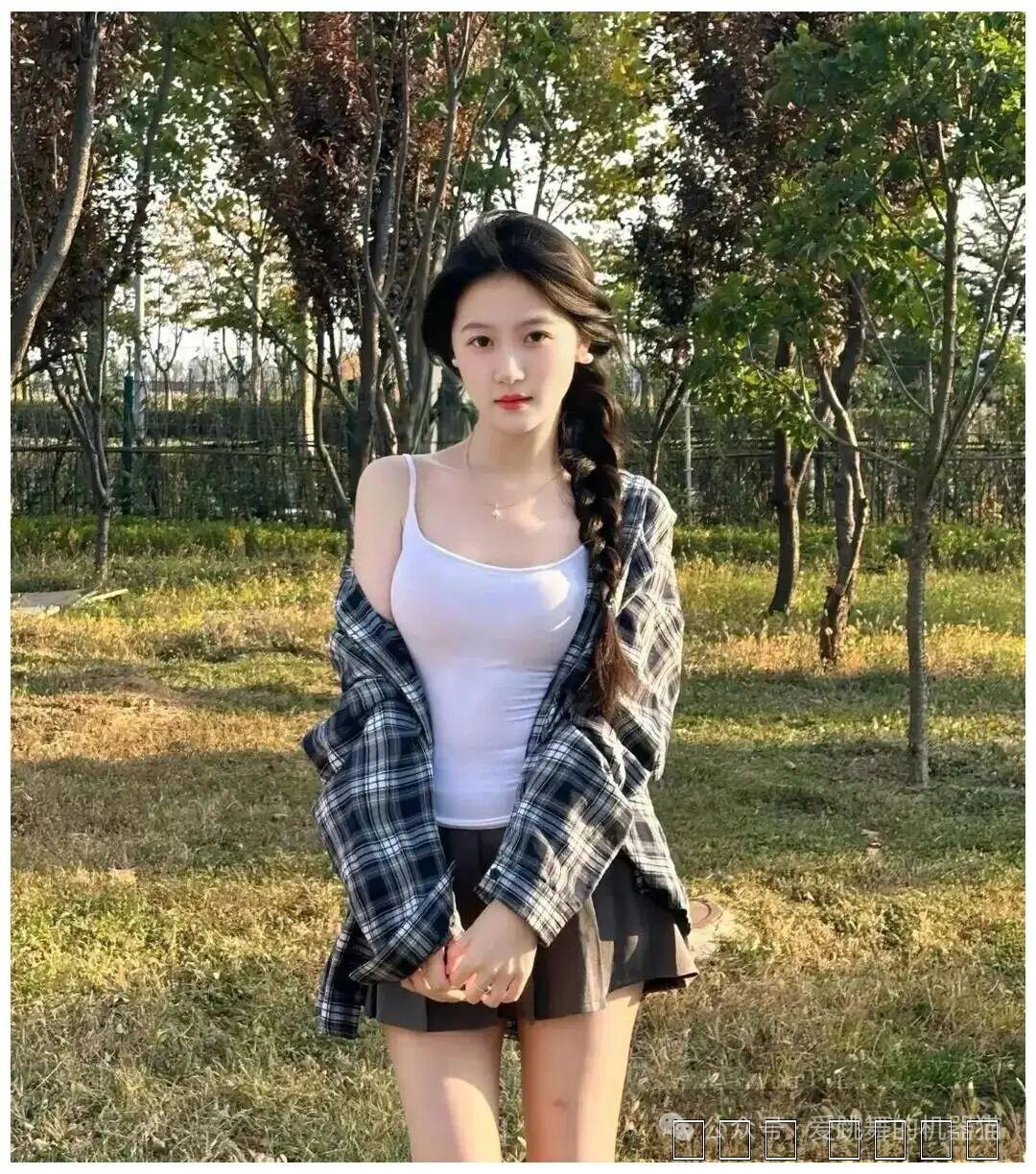 公园草地、草坪拍照，9个拍照动作，自然上镜，出片又有生命力