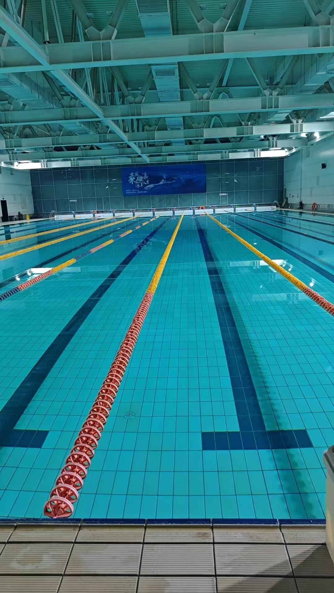 游泳和跑步你会选择哪一个？看好多大佬因为跑步不在了，突然很担心跑步万一也出事了