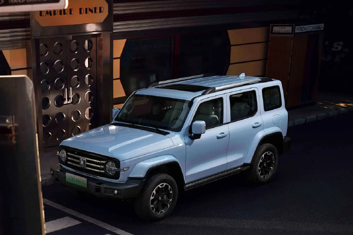 坦克300Hi4-T升级后整体体验更均衡了🚗日常市区代步纯电出行很合适，充电