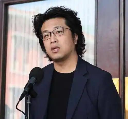 大陆,有办法判他有罪!同样,有办法把他找到,并关起来!大家拭目以待吧!为什么不直