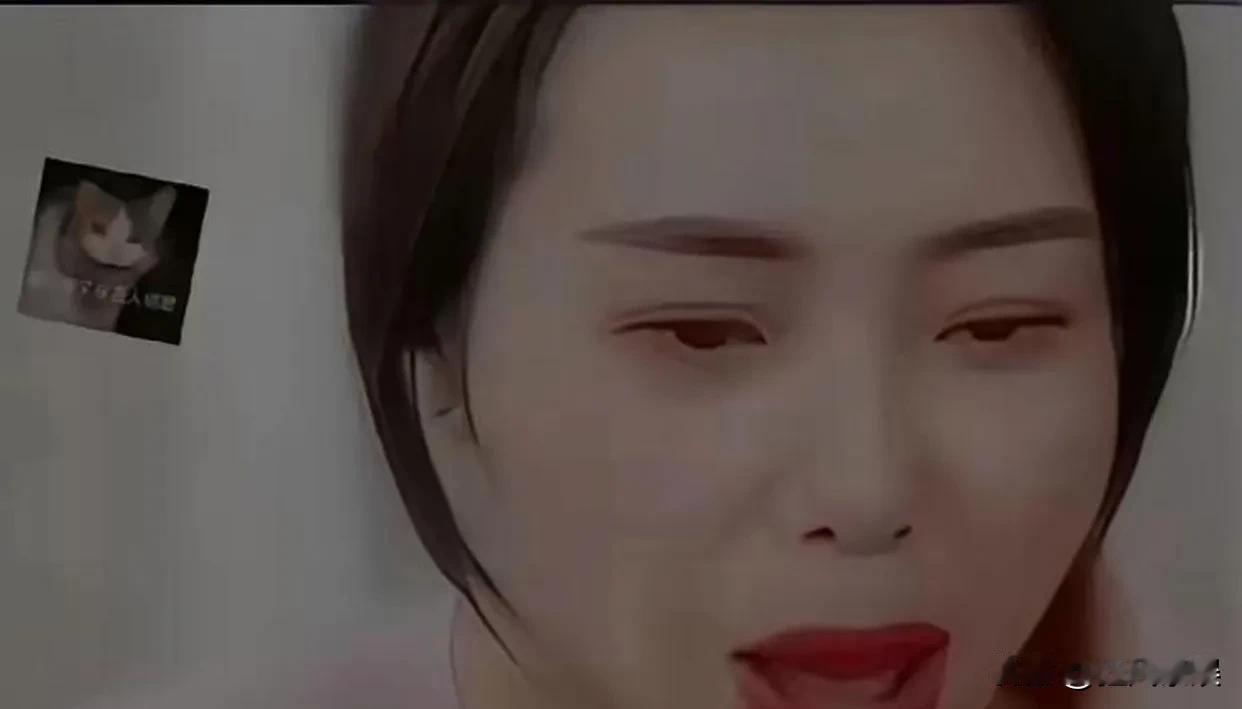 云朵，万万没想到！近日，连云朵自己都没想到，一模仿者横空出世，直播一开，人气