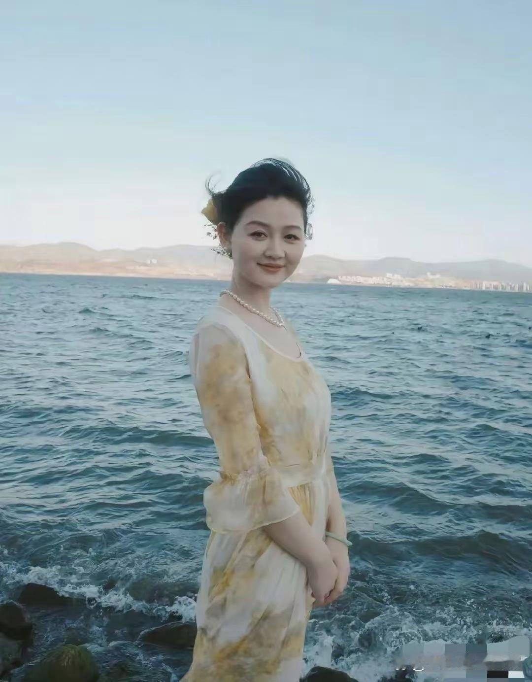 这姑娘自称‍‍﻿跟大S﻿长得特别像，‎‍‌大家‎‏‍来看看，到底像不⁠‌像？​