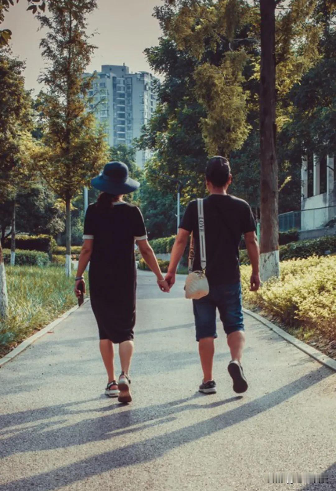 一位性学家说：“45岁以后的男人，绝大多数都不再喜欢夫妻生活，有些人干脆彻底没