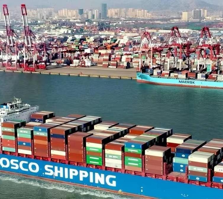 网上“新加坡拿下洋浦港”属于误读，洋浦经济开发区目前对外开放的泊位共8个（2