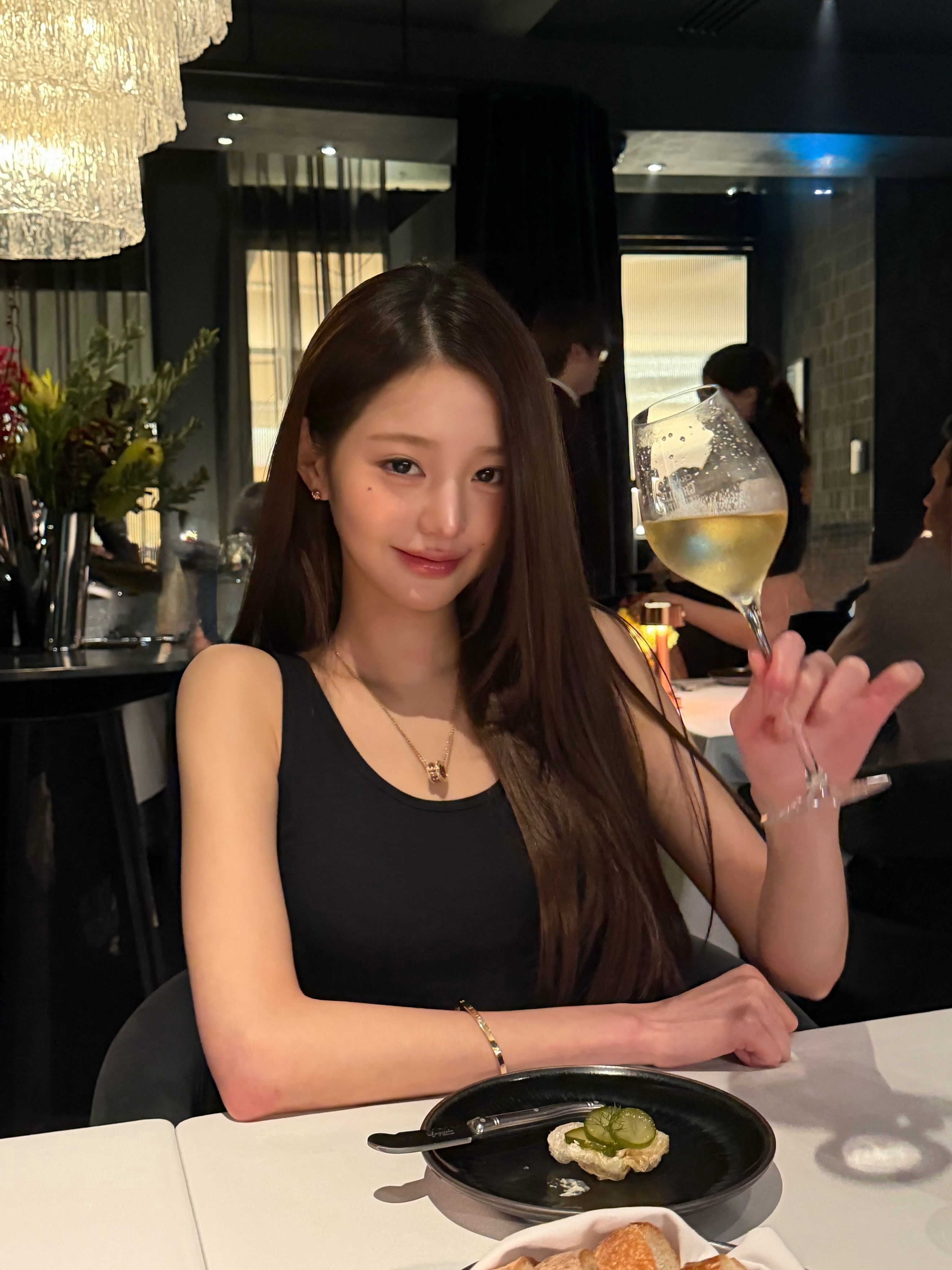 260628for_everyoung10INS更新🥂🖤🍽️（1）