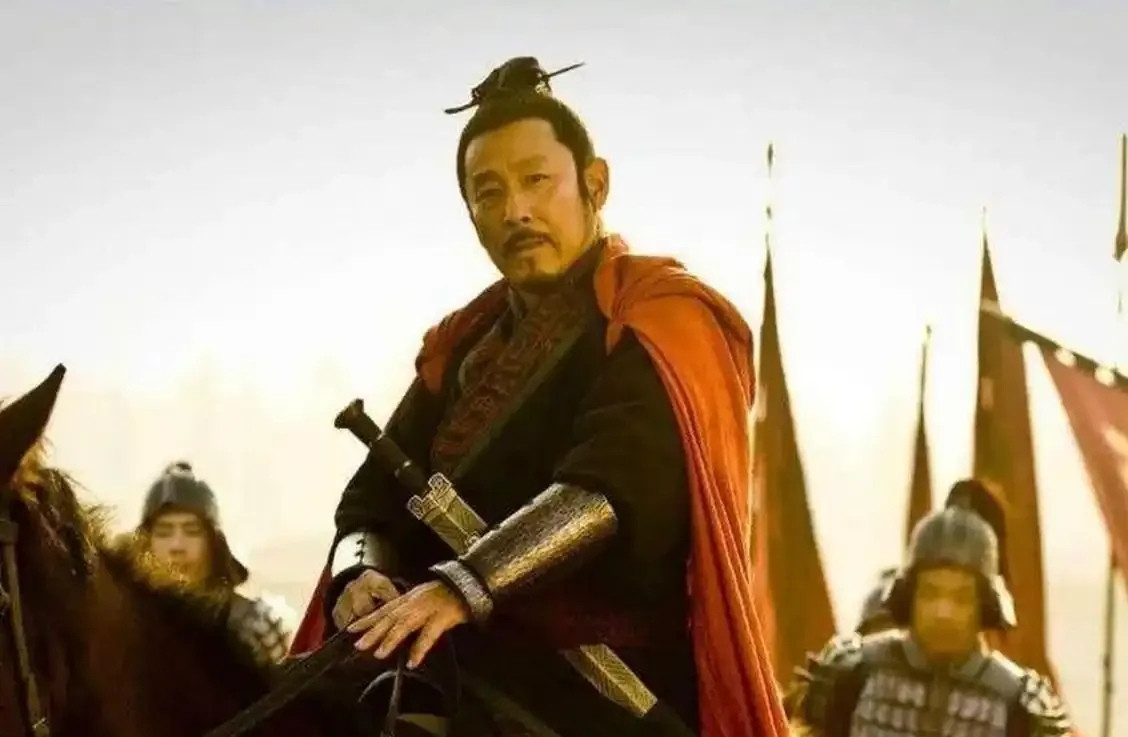 汉武帝刘彻一生都在杀戮先杀奶奶窦太后娘家在杀母亲王太后娘家最后杀皇后卫子夫娘家为了防止外戚干政为儿子