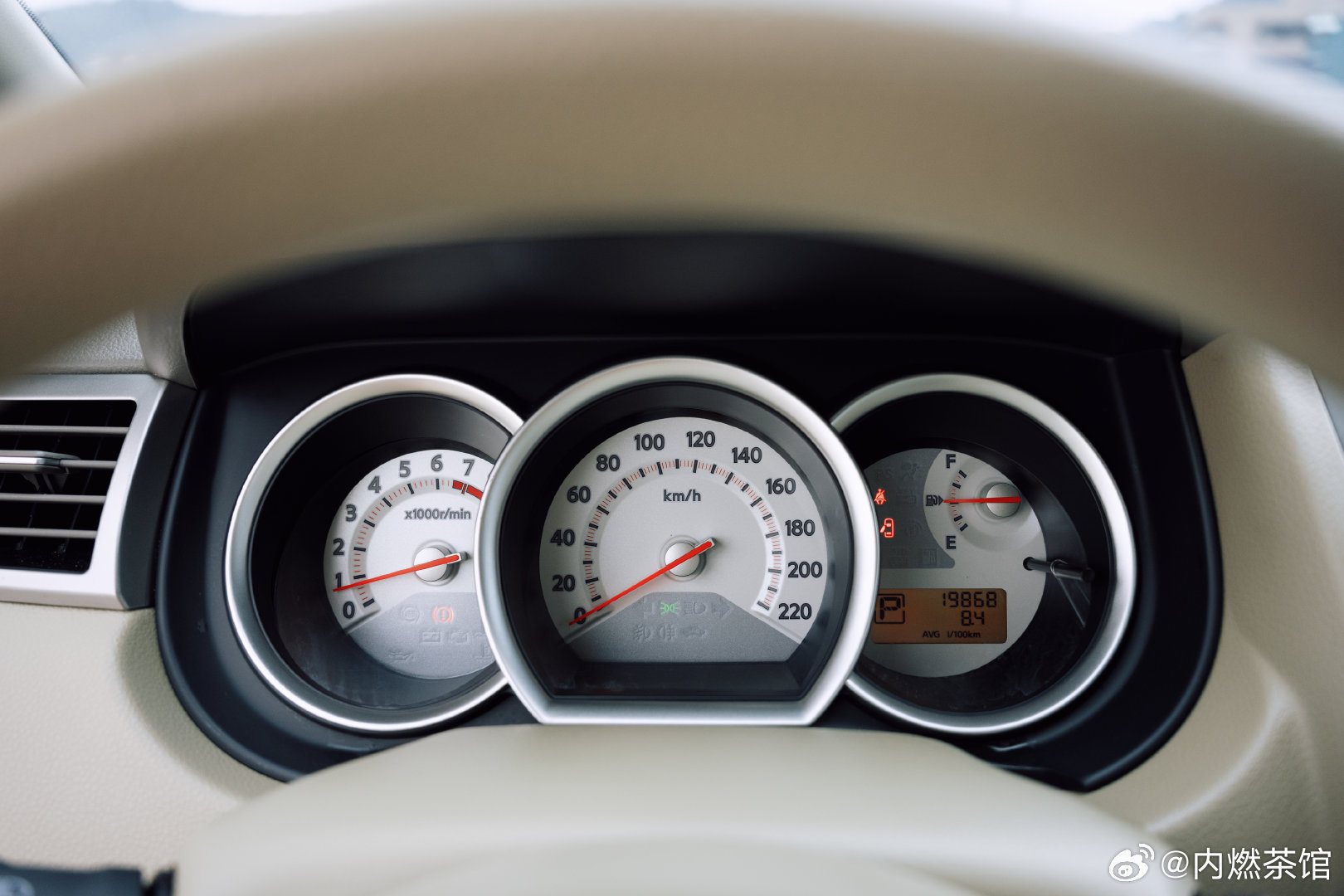 2010日产骐达如果不是偶然遇到这台只跑了1.9万公里的阿姨一手车，或许我永远