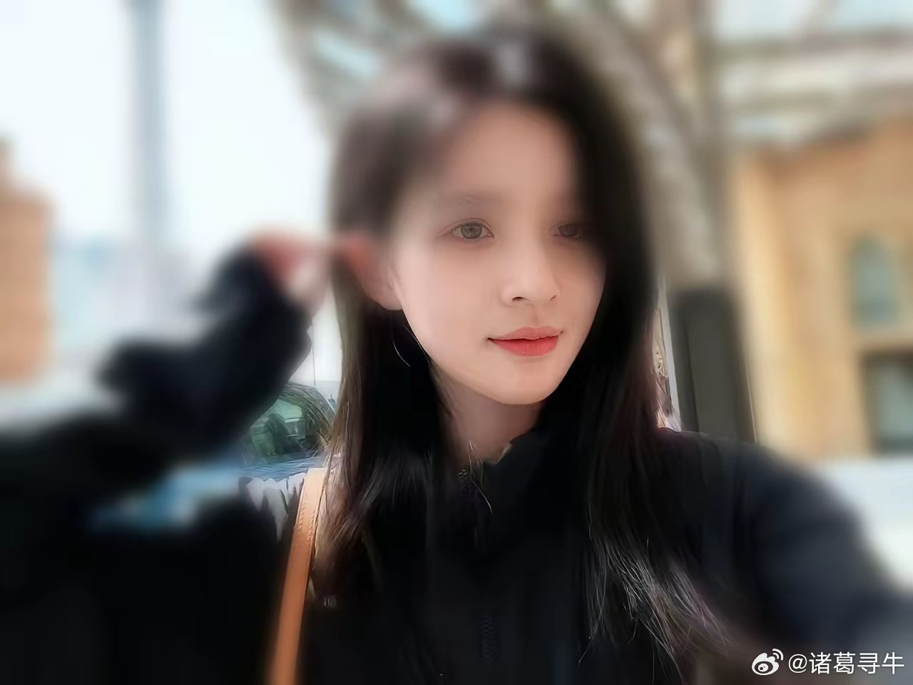 科大讯飞事件，有人说女主角看上去那么文静可爱，怎么还出轨了？这其实一点也不奇怪，两个都“非常优秀”的
