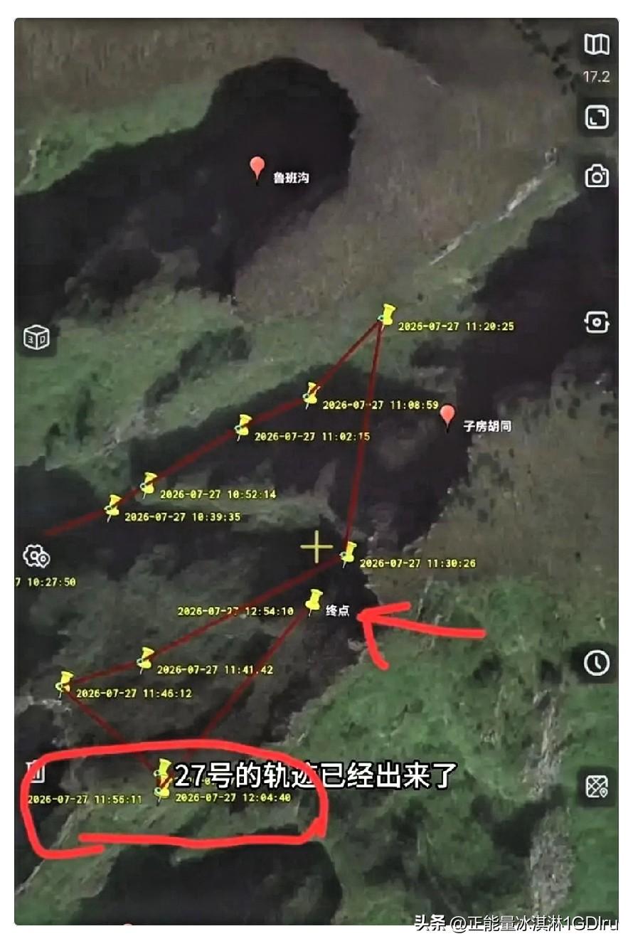 程梦圆失联前最后100米，走了50分钟。搜救人员现在判断，她疑似坠在一处断崖下