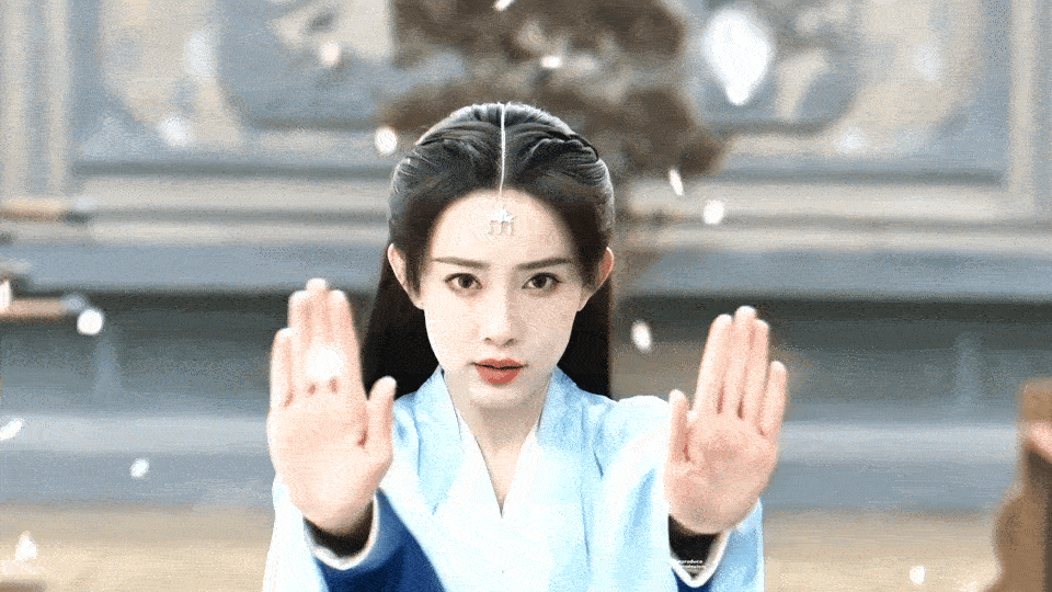 孟子义说梅超风太想进步了孟子义一句话点中要害，梅超风确实是个“事业批”。看着