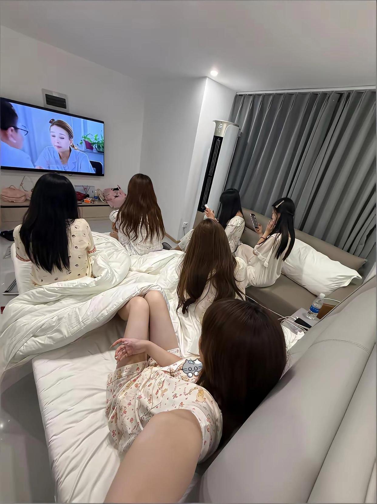 女朋友的闺蜜们来家里住，真是苦不堪言