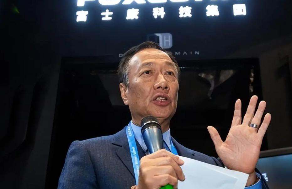 “只要大陆敢打仗，我就敢给他们送物资过去！”郭台铭，也就是富士康的创始人，表示如